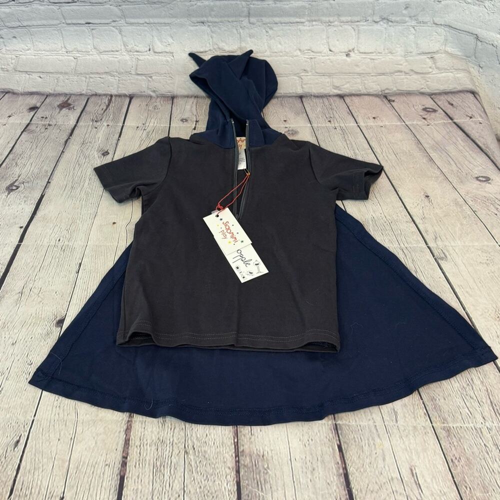 Siaomimi Play Bat Halloween Costume Hooded Shirt with Cape